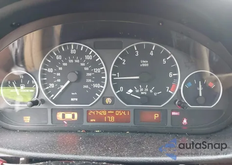 2004 BMW 330I from USA, damaged, VIN WBAEV53474KM35141